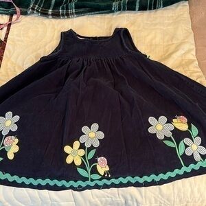 Samara Girl’s Dress With Embroidered Flowers Size 4 EUC.